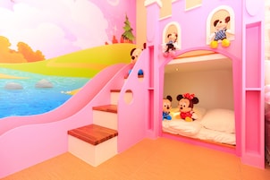 Comfort Triple Room | Children's theme room