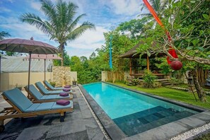 Villa Luxe, 3 chambres, piscine privée, côté jardin | Terrasse/Patio