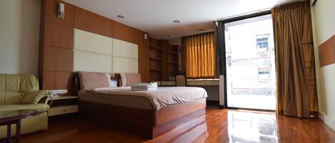 Studio | In-room safe, free WiFi