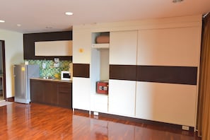 Studio with Balcony | Servicios de la habitación