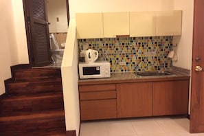 Room amenity - Eight Ville Apartment (Bangkok)