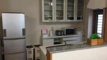 公寓, 2 间卧室 | 私人简易厨房 | 冰箱、微波炉、炉灶、电热水壶