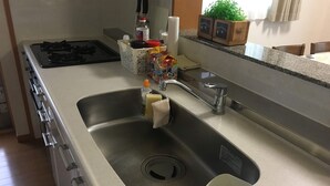 Apartment, 2 Bedrooms | Private kitchenette