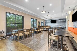 Dagelijks continentaal ontbijt inbegrepen