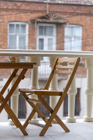 家庭套房, 多张床, 阳台, 城市景观 | 阳台