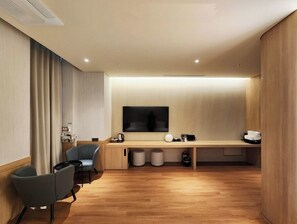 In-room safe, free WiFi, bed sheets - Stayrak Hotel (Seoul)
