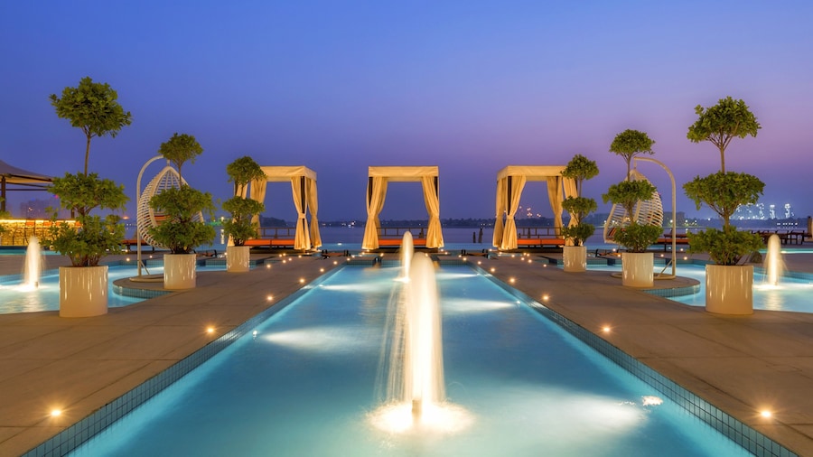 Royal Central Hotel and Resort – The Palm