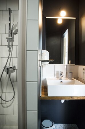 Kostenlose Toilettenartikel, Haartrockner