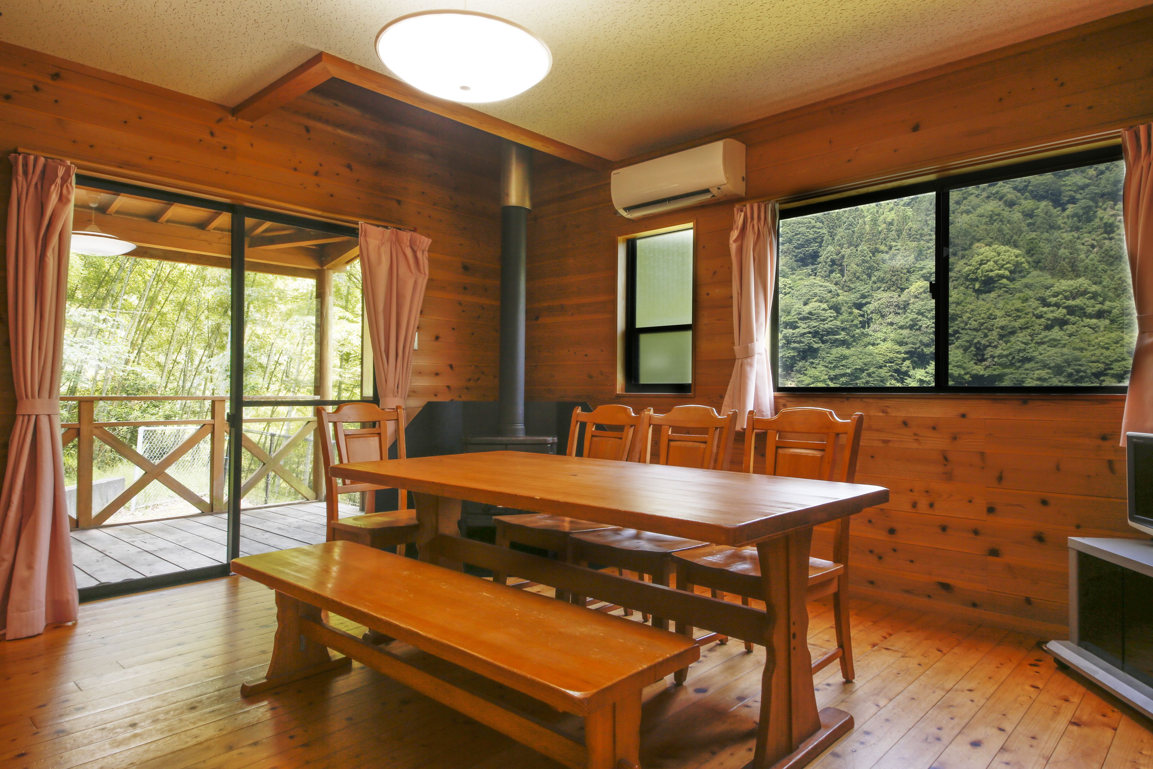 cottage (d, for 6 guests)