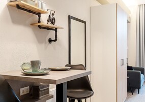 Loft Apartment Medium | Hypo-allergenic bedding, in-room safe, desk, blackout drapes