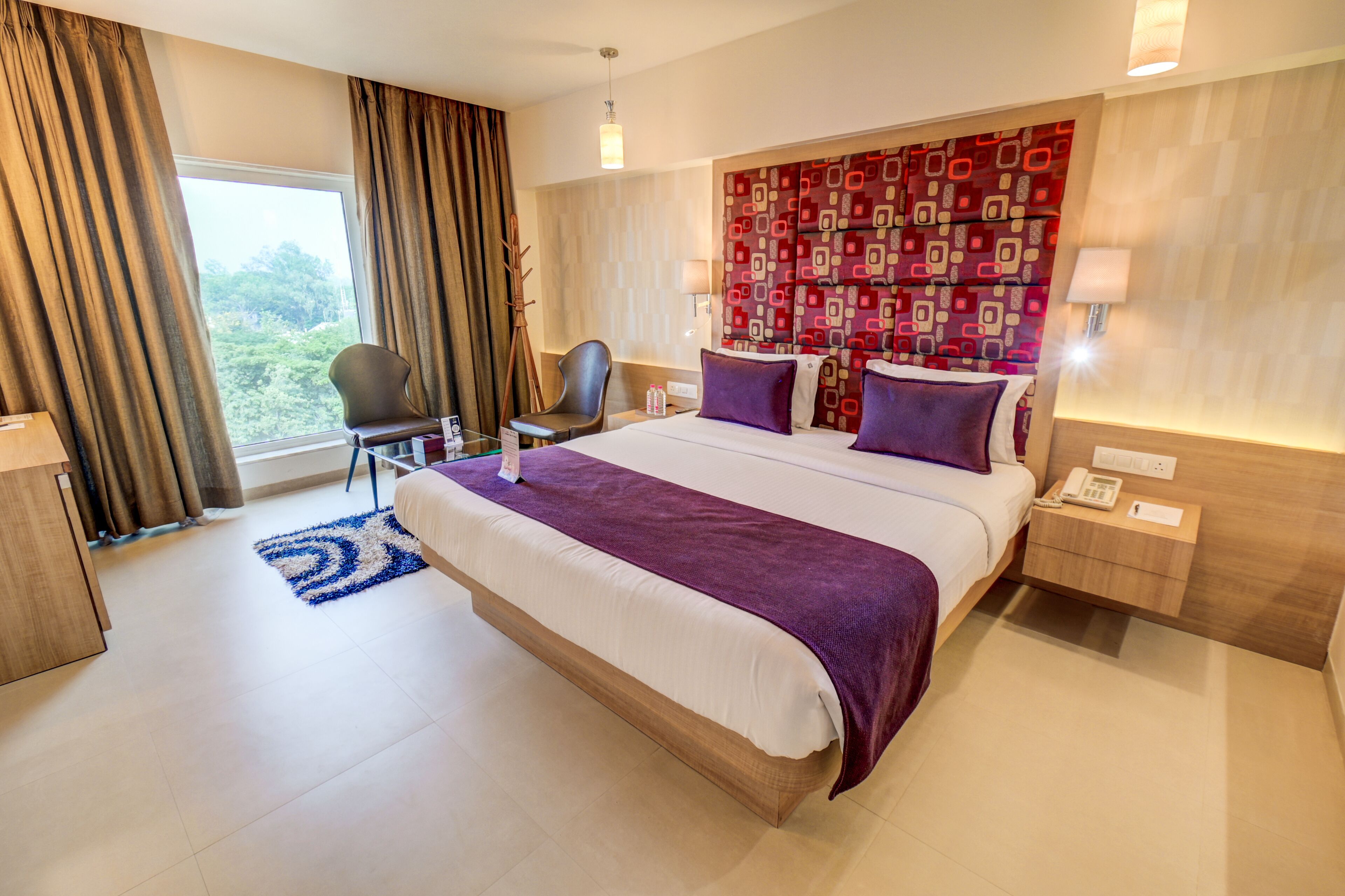 Suite | Zimmersafe, Schreibtisch, Bügeleisen/Bügelbrett, Zustellbetten