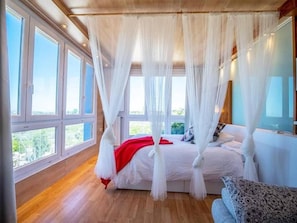 2 bedrooms, desk, rollaway beds, bed sheets