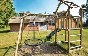 Children's area - Stunning home in Væggerløse with sauna (Væggerløse)
