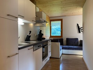 Fridge, oven, dishwasher