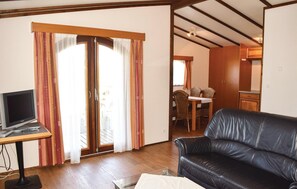 TV - Lovely home in Gerolstein with WiFi (Gerolstein)