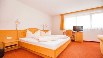 2 slaapkamers, een bureau, reisbedje, wifi
