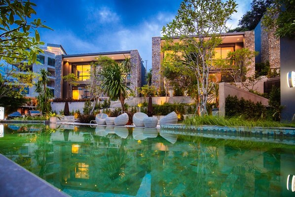 Front of property – evening/night