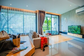 Honeymoon Suite, Bathtub | Minibar, in-room safe, blackout curtains, soundproofing - The Woods Natural Park Resort Phuket (Kamala)