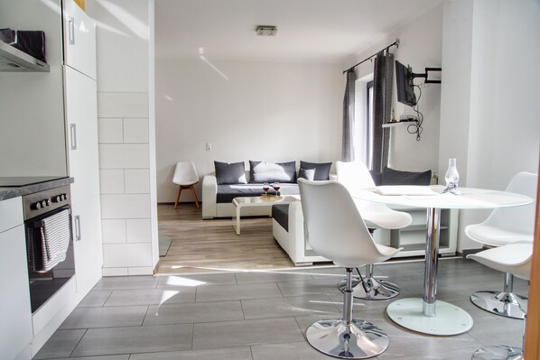 Unclassified image, 1 of 35, button