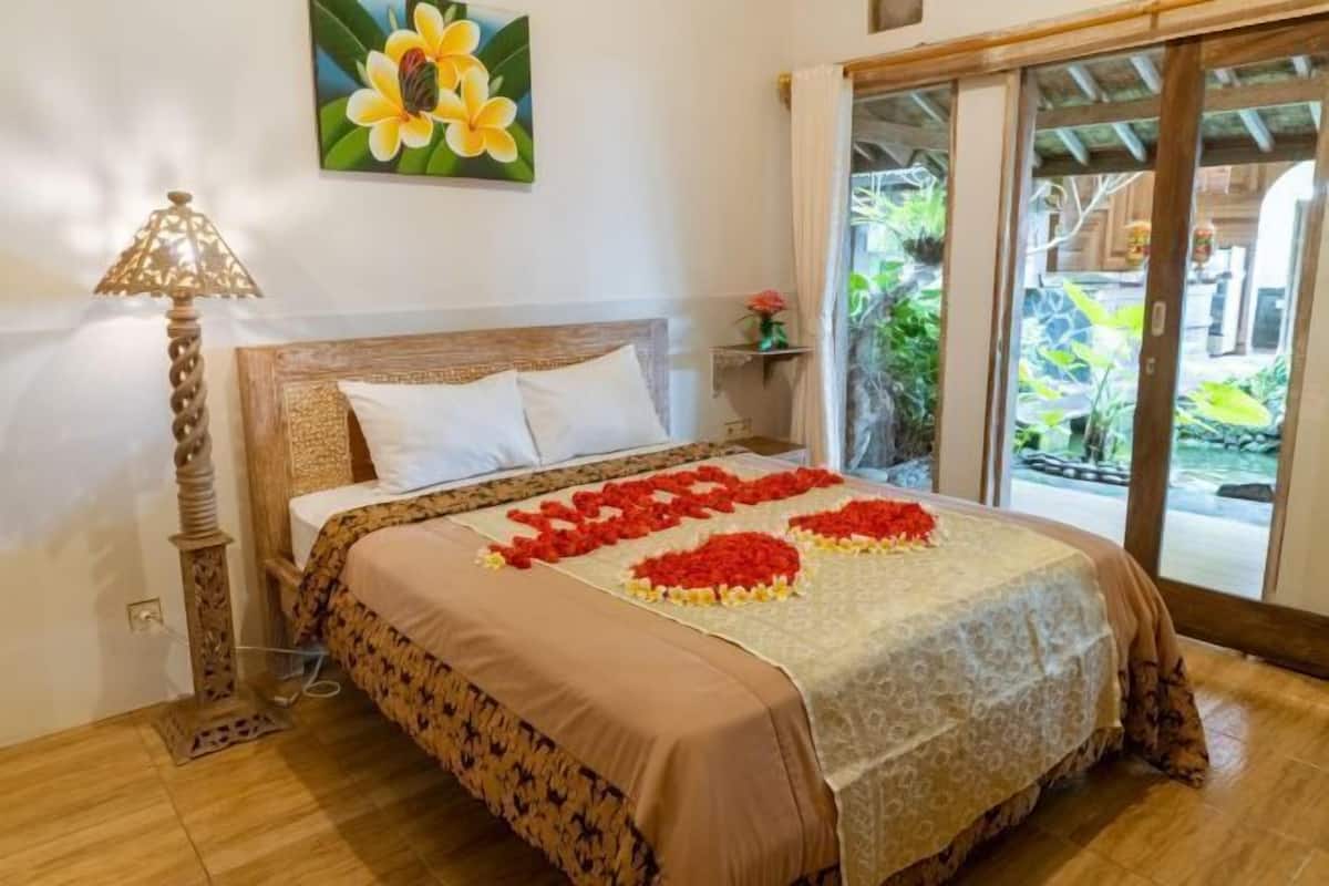 Premium bedding, free WiFi, bed sheets