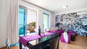 熨斗/熨衣板、免费婴儿床、免费 WiFi