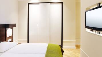 Minibar, in-room safe, desk, laptop workspace