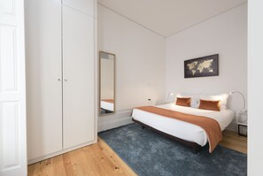 Soundproofing, iron/ironing board, free cots/infant beds, free WiFi - Apartment Alegria Street by Sweet Porto - Free Parking (Porto)