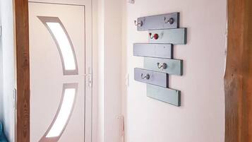 Seprai premium, kedap suara, dan tempat tidur bayi gratis