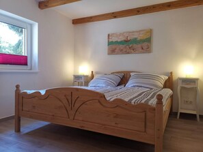 Premium bedding, soundproofing, free cots/infant beds, travel cot - Naturhof Usedom (Mölschow)