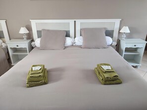 أغطية فراش متميزة وبديكورات فريدة لكل غرفة وطراز فريد لكل وحدة