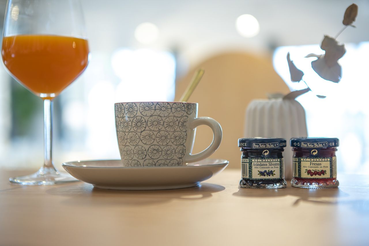 Se ofrece un desayuno continental (7 EUR por persona)