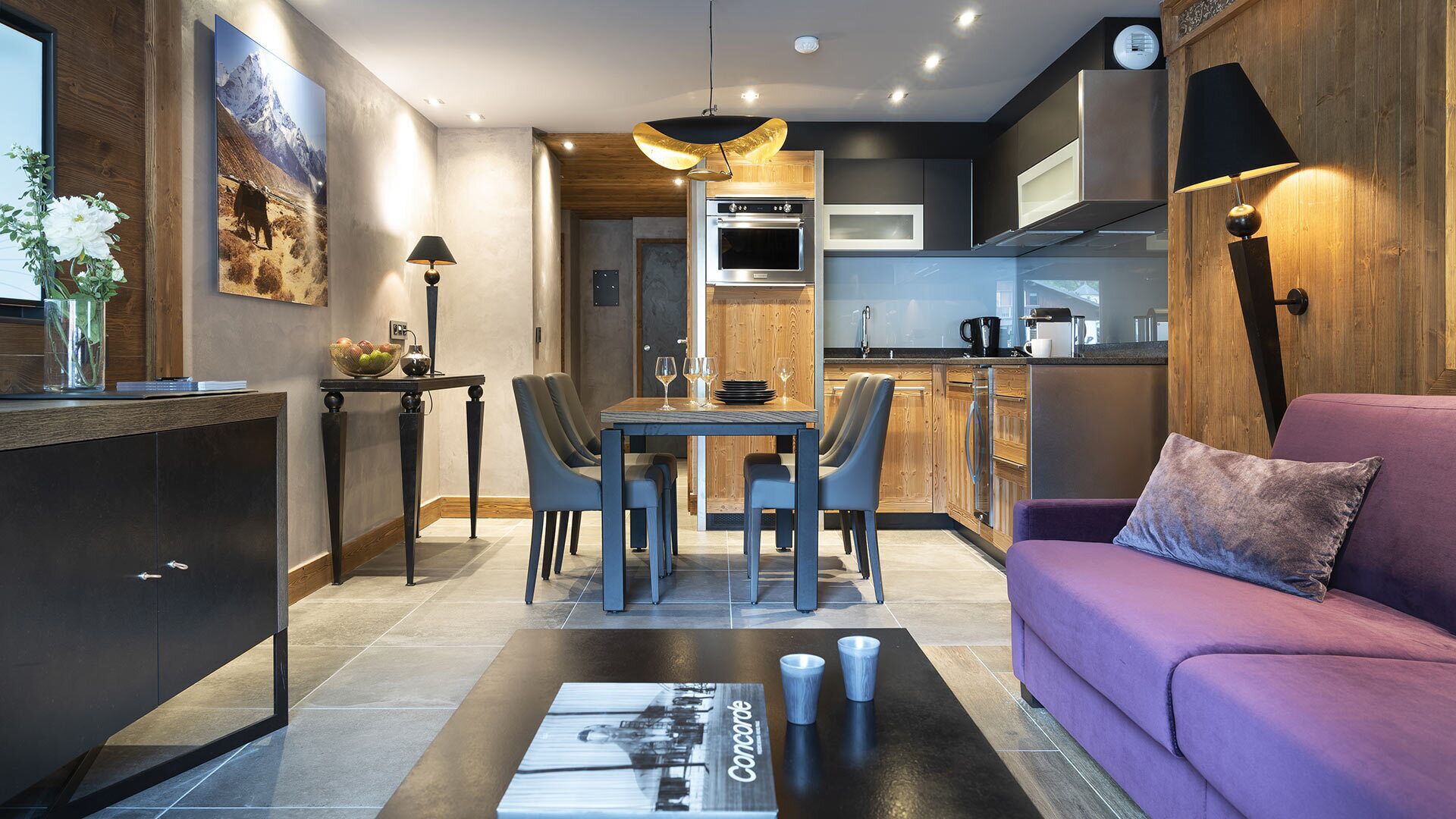 family apartment | living area | 50-cm flat-screen tv with digital channels, heated floors