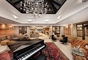 Lobby-Lounge