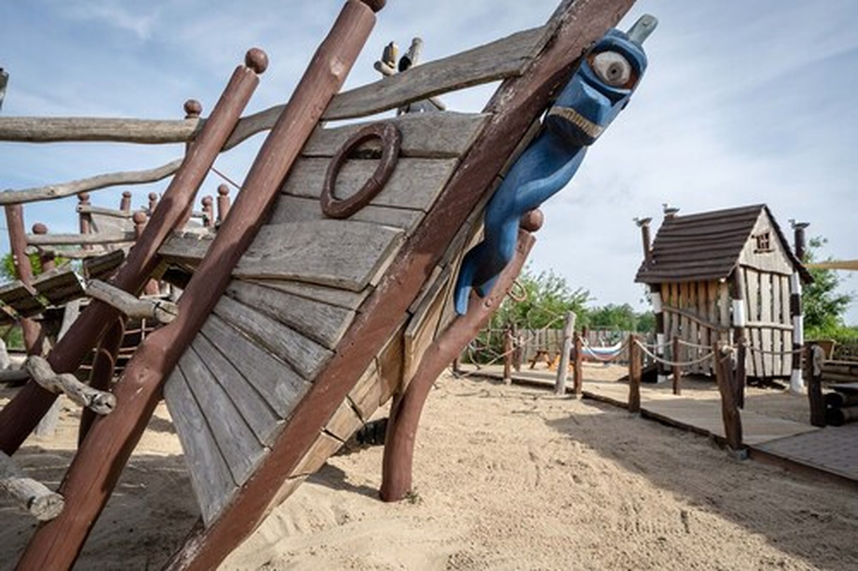 children’s play area – outdoor