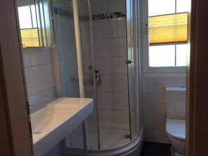 하우스, 전용 욕실 | 욕실