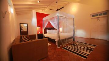 5 bedrooms, premium bedding, minibar, iron/ironing board