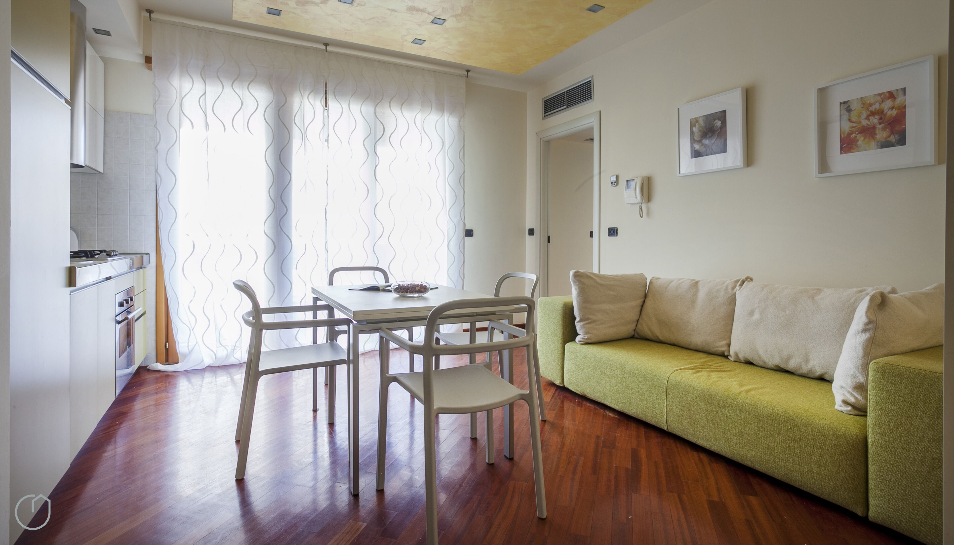 Apartment (1 Bedroom) | Tempat makan