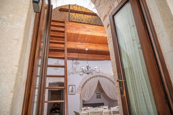 Staircase - Palazzo Scotto - Widespread Collection (Alberobello)