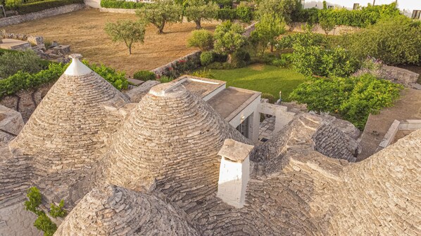 Exclusive Villa, Garden View, Annex Building | Terrace/patio - Palazzo Scotto - Widespread Collection (Alberobello)