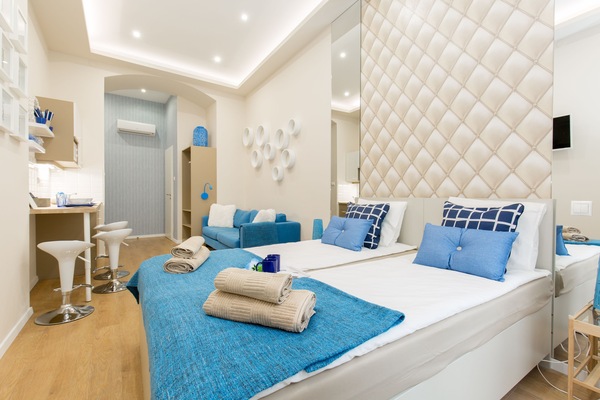 Estudio estándar, 1 cama de matrimonio con sofá cama | Escritorio, cortinas opacas, sistema de insonorización