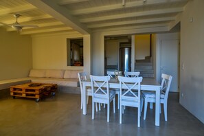 Senior Villa | Living area | Flat-screen TV