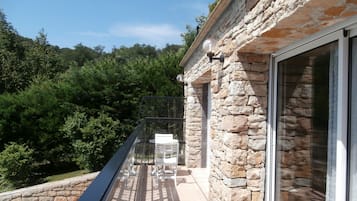 Tweepersoonskamer, balkon (Palmiers) | 1 slaapkamer, een minibar, individueel gedecoreerd