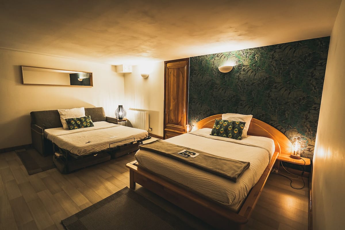 1 bedroom, minibar, individually decorated, individually furnished