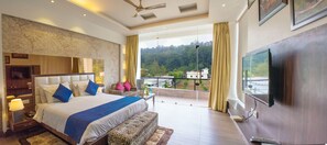 Living area - Winsome Resort & Spa (Kaladhungi)