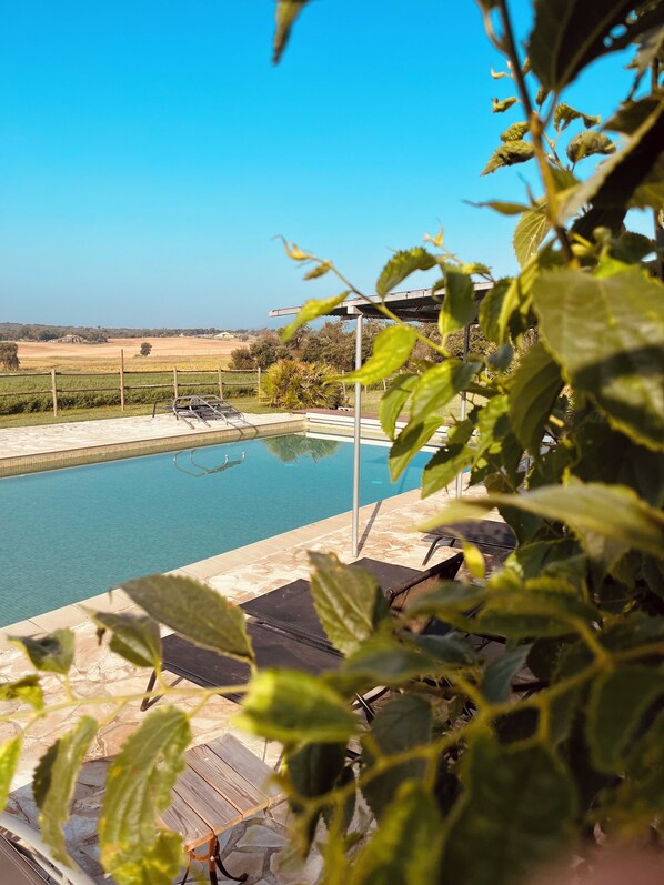 Piscine extérieure (ouverte en saison)