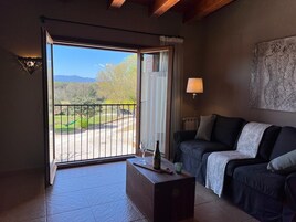 Habitación familiar, 2 habitaciones (Mariposa) | Cunas gratuitas, wifi gratis, ropa de cama