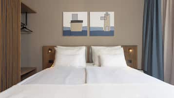 Minibar, escritorio, cortinas blackout y wifi gratis
