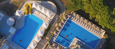 Indoor pool, 2 outdoor pools, pool umbrellas, sun loungers