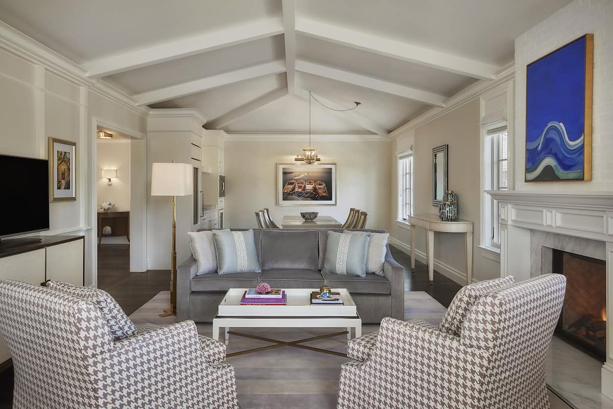 Suite (Grand Bungalow) | 1 soveværelse, premium-sengetøj, dundyner, senge med topmadrasser