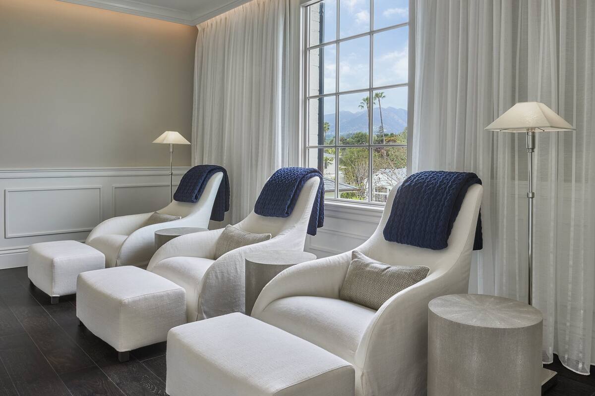 outdoor treatment area, body treatments, aromatherapy